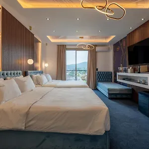 Greek House Hotell